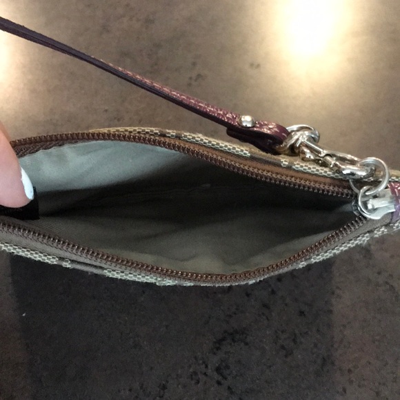 wristlet - Picture 2 of 2